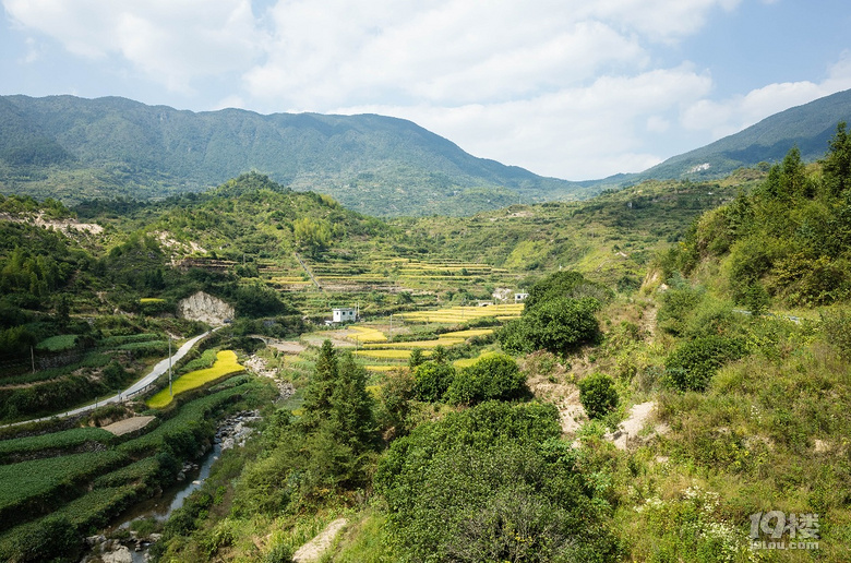 留住秋色--小山村景色晒图