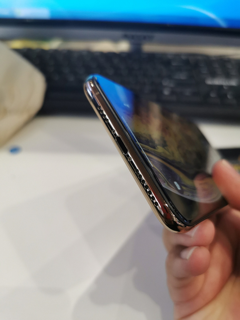 iphone xsmax 64GB���н�ɫ