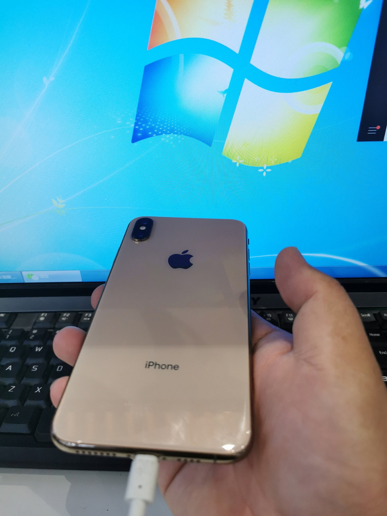 iphone xsmax 64GB���н�ɫ