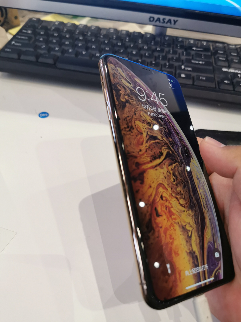 iphone xsmax 64GB���н�ɫ