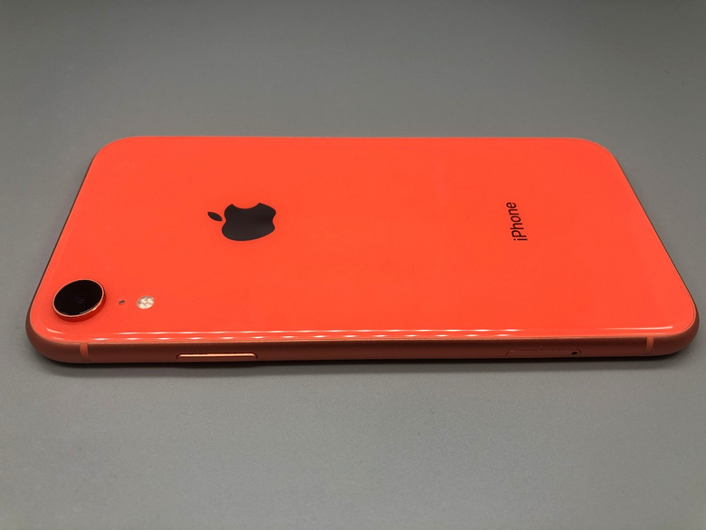 iphone xr 128G ����ɺ��ɫ