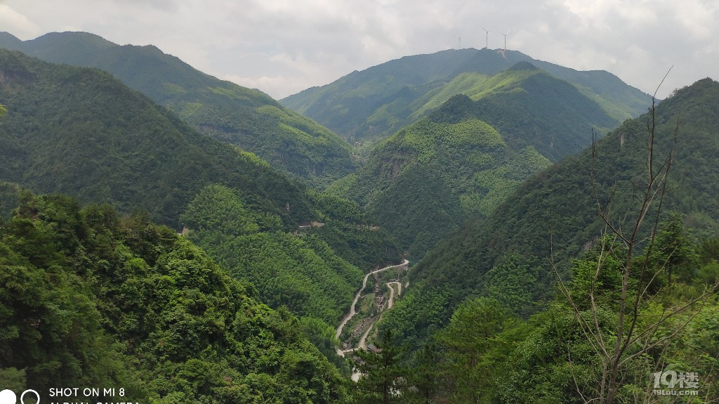 从仙居的广度骑行去看浙中川藏线上的磐安悬崖(岩门)村