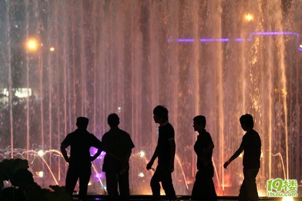 广场喷泉-长潭水库-台州19楼