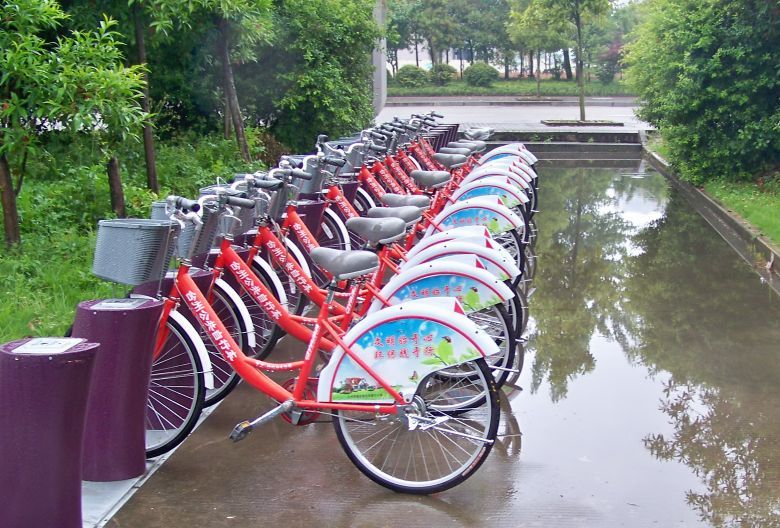 这个公共自行车停放点是如何选择的?