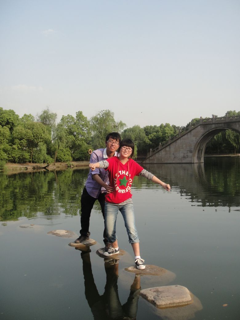 免费试拍+好好上班,天天向上-拍结婚照-谈婚论