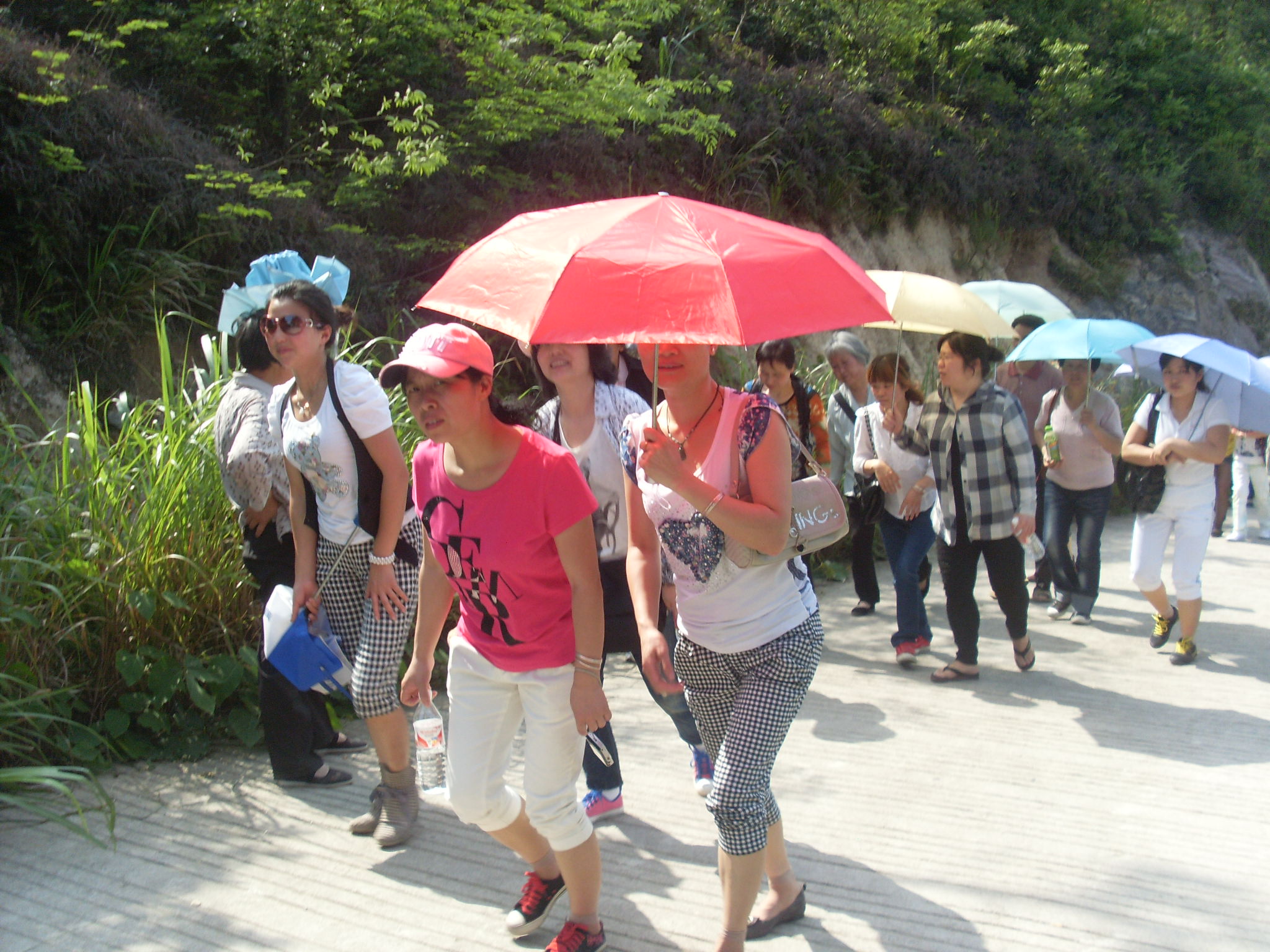 [原]中国首个旅游日里的见闻、感想和建议