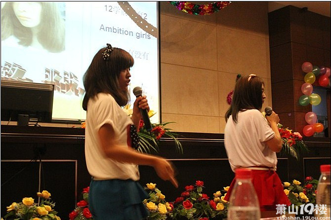 【狼军团】萧山电大十佳<em>歌手</em>大赛 <em>双胞胎美女</em>