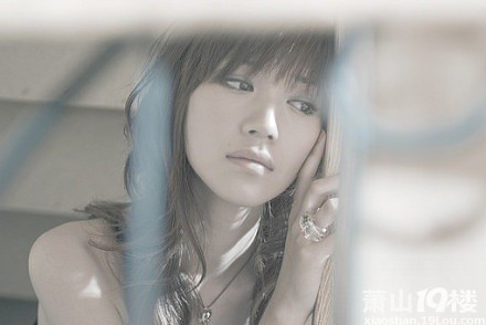 <em>那个</em>男孩,<em>教会我</em>成长 <em>那个女孩,教会我</em>爱-爱满