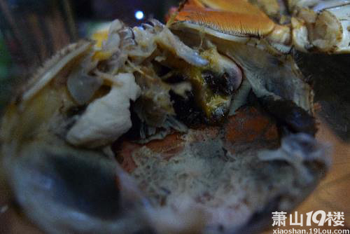 母螃蟹蒸熟后蟹黄是黑色的这是什么原因都是今天买的活蟹