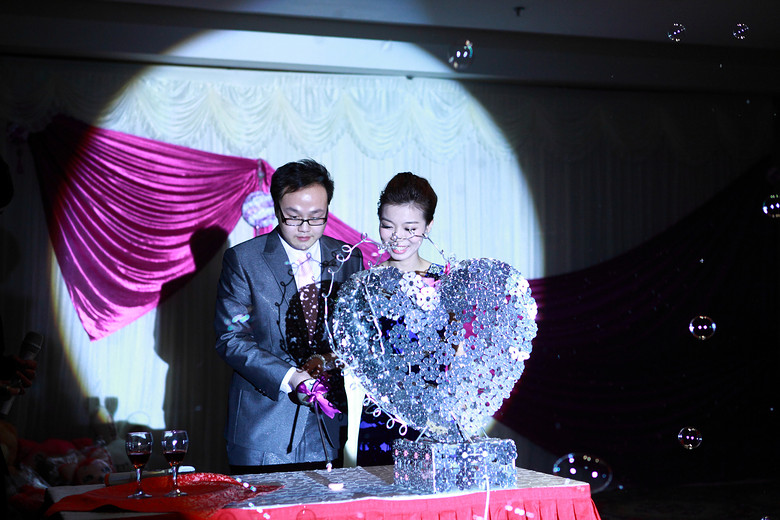 <em>狮子男和天秤女</em>,我们摊上结婚这件大事了-新娘