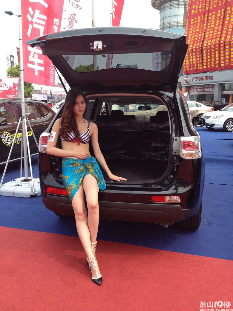萧山汽车城车展,看到了个<em>辣妹子</em>。-爱满湘湖-萧