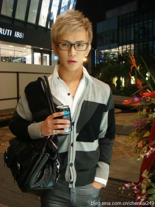 <em>男生发型</em>参考 拍照姿势<em>教学</em>-时尚达人-萧山19楼