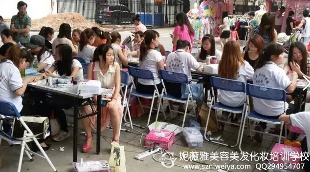 ����ѧ��ױ��ǰ;��?ѧ��ױ�þ�ҵ��?-���»