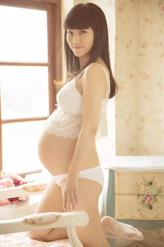 孕期也不能阻止我拍照！纪念和宝宝合体的日子~