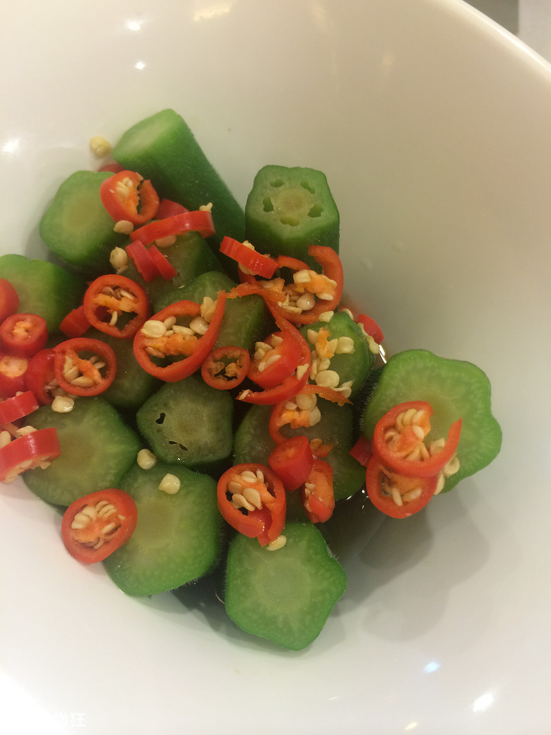 一桌子肉安逸~~+【购物狂试吃品云轩私房菜】