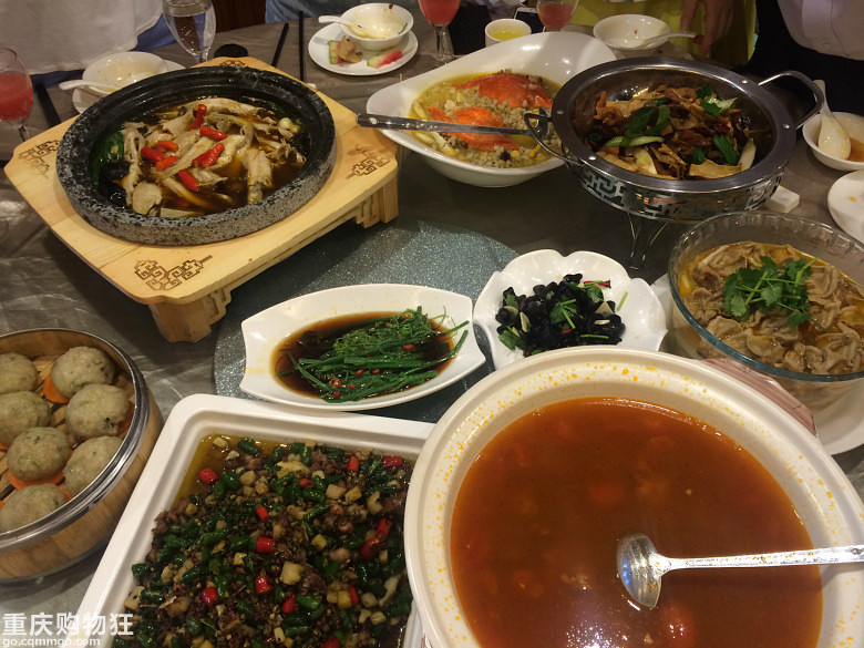 一桌子肉安逸~~+【购物狂试吃品云轩私房菜】