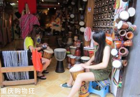 凤凰古城取消收取148元门票，看来是景区生意惨淡了