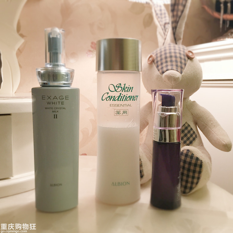 心血来潮~与妹子们分享一下我的护肤品 大家可以交流讨论哈~