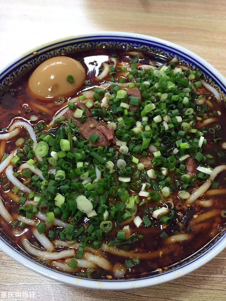 合川的少水粉出名，北碚也有家很巴适的少水粉，还就在家门口
