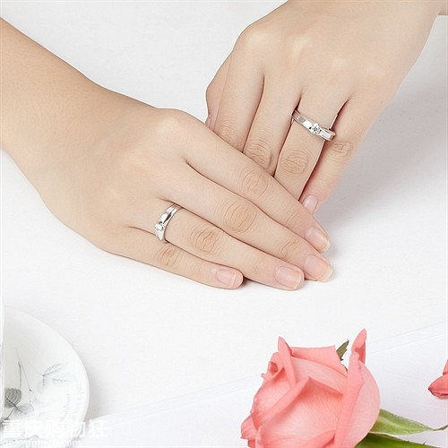 银婚 银婚祝福语 银银婚怎么庆祝 情感杂谈 情感沙龙 重庆购物狂