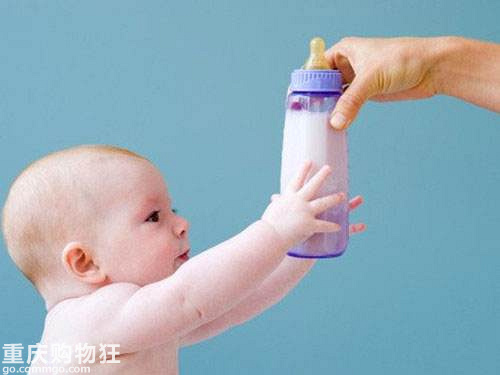 宝宝不吃奶是怎么回事？