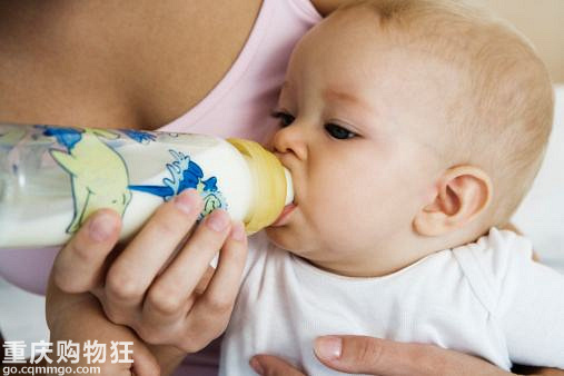 宝宝不吃奶是怎么回事？