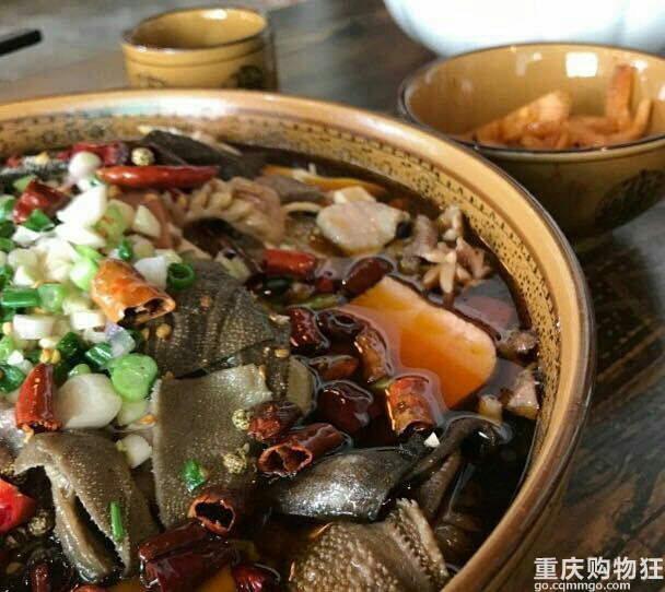 解放碑毛椒火辣毛血旺