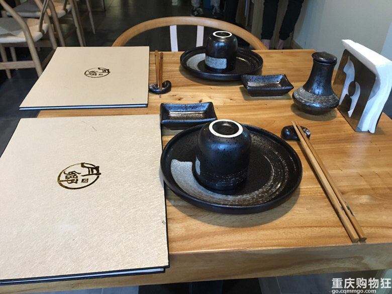 今天去拔草最近的wanghong日料“月乡”