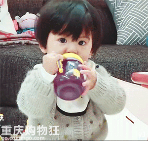 bo妞越看越可爱了也，以前觉得她没有咘咘乖