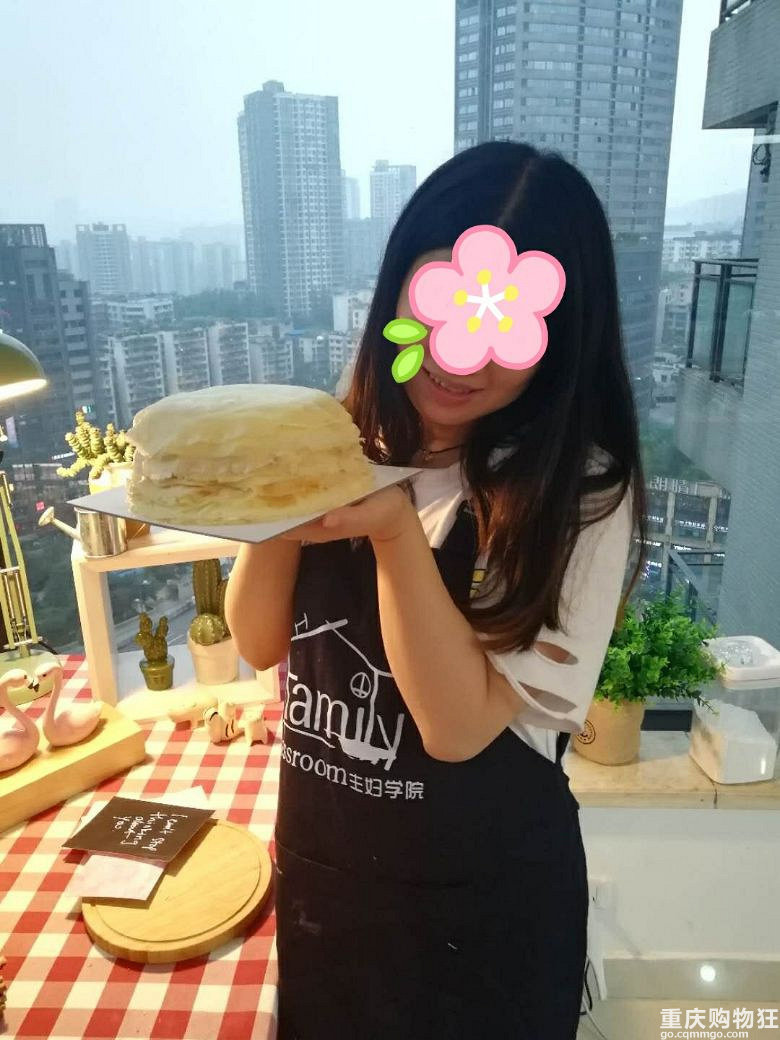闺蜜周末的打开方式，在一家温馨小店你做蛋糕、我学牛排西餐