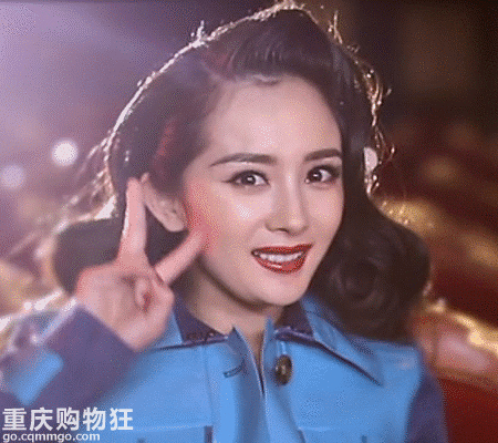 杨幂这两张图，脸崩了吗