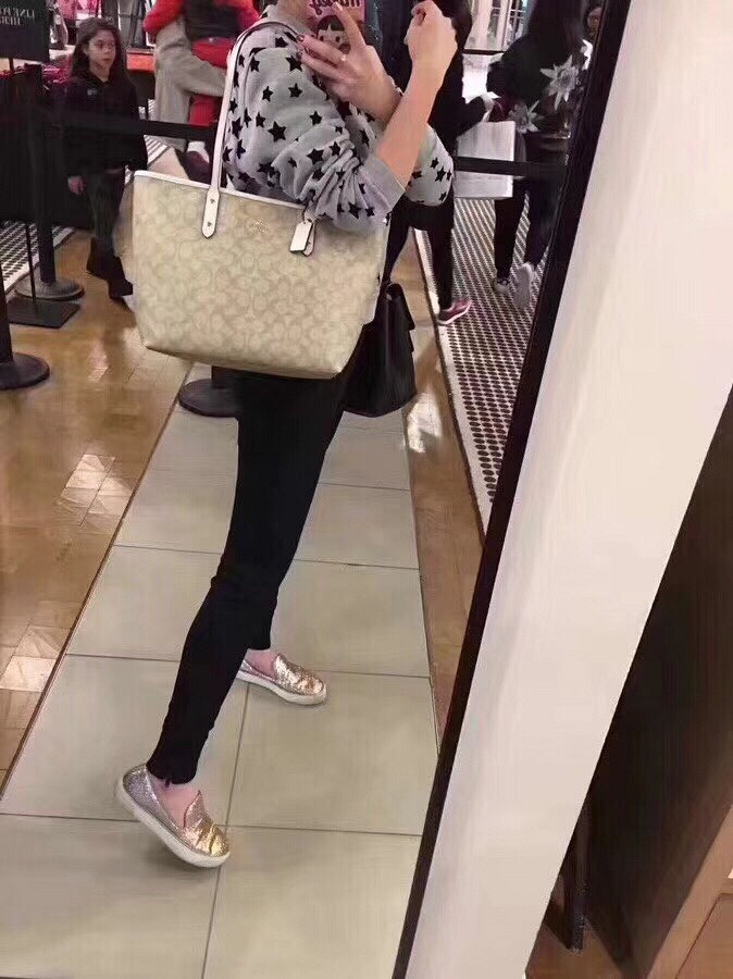 美国coach奥莱网站海淘回来 余一个 830包邮