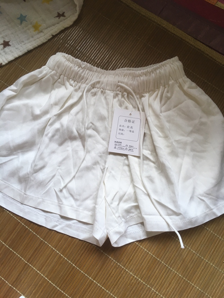 9.9的白色短裤，质量不错+【随手晒包裹】