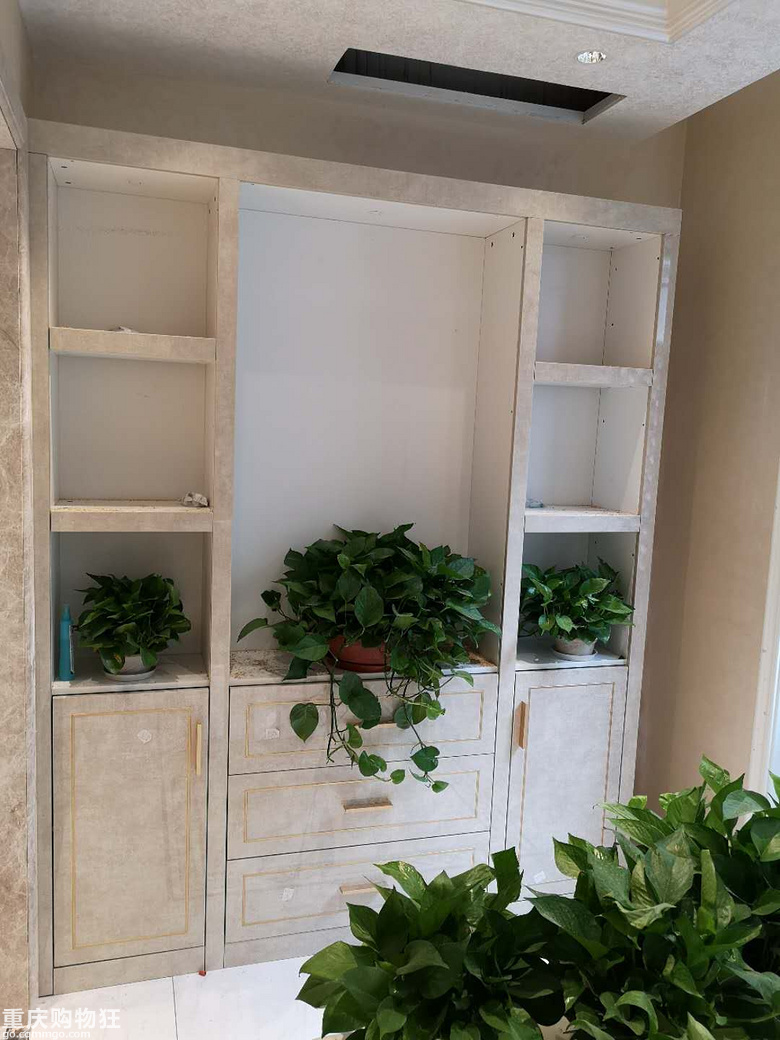 分享一下实木套装门和衣柜的完工作业（流量请慎用）