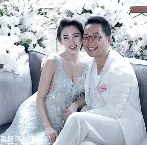 袁巴元再撕张雨绮：狐臭又开房！成年人的分手，能否留点体面？