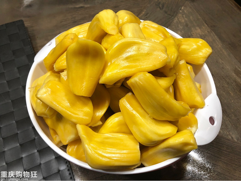 89包邮买了个20多斤重的海南菠萝蜜,又香又甜,肉还多…