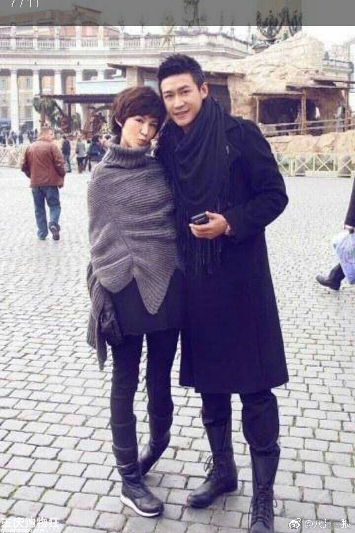郭京飞老婆是鲍蕾妹妹,和鲍莉一个月闪婚,陆毅?#38378;?#37101;京飞的姐夫