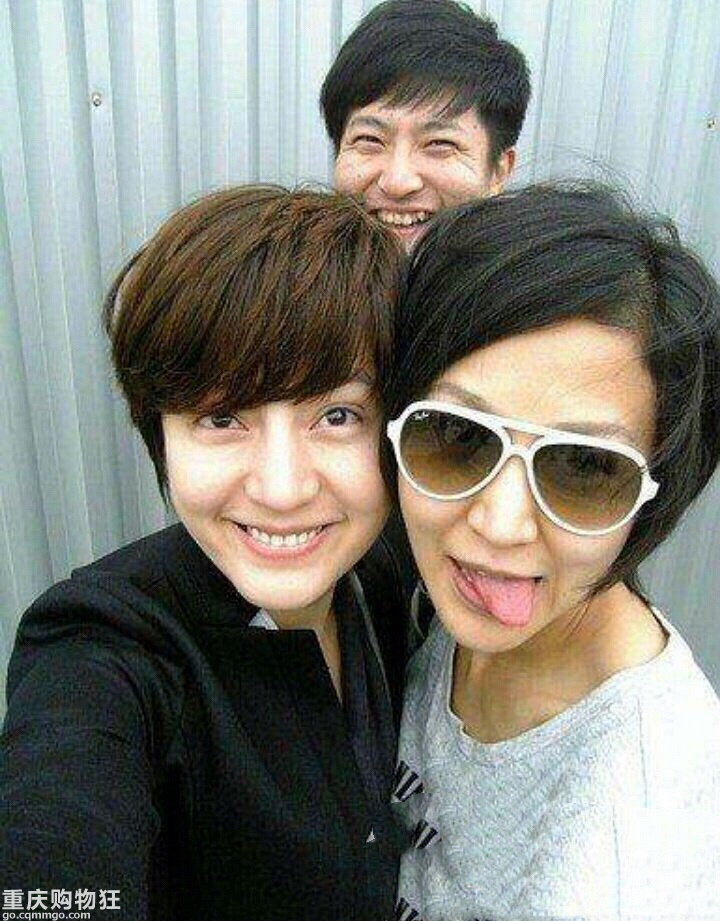 郭京飞老婆是鲍蕾妹妹,和鲍莉一个月闪婚,陆毅?#38378;?#37101;京飞的姐夫