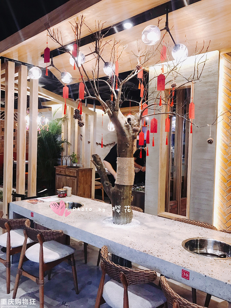 灯笼巷里打灯笼来吃火锅+【6月今天吃这个】