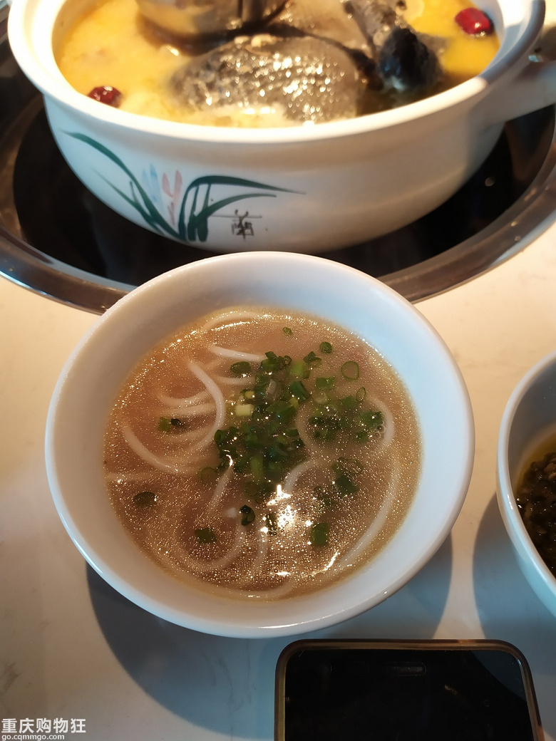这家的药膳鸡煲真的很不错