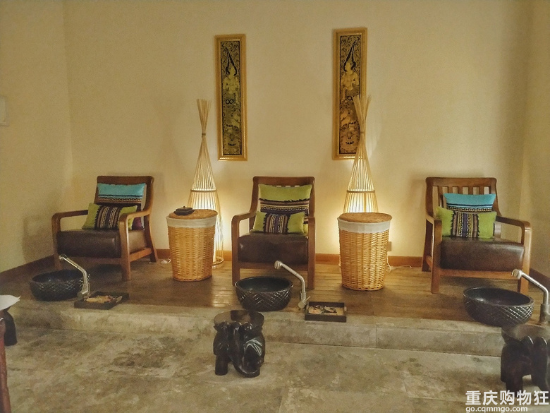 DHEVA THAI SPA 新光里的泰式按摩