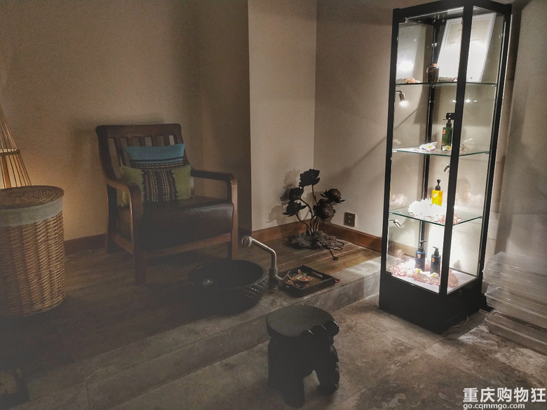 DHEVA THAI SPA 新光里的泰式按摩