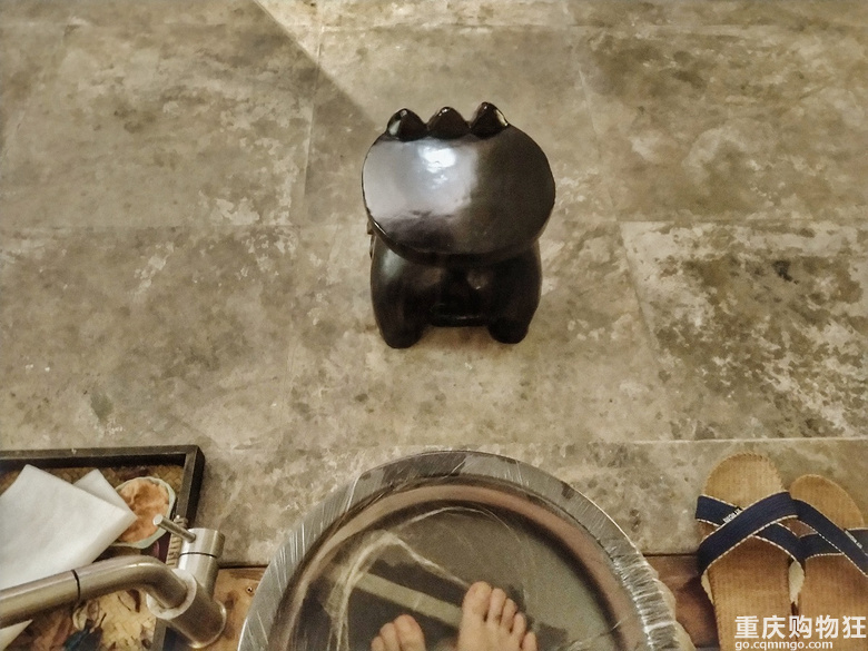 DHEVA THAI SPA 新光里的泰式按摩