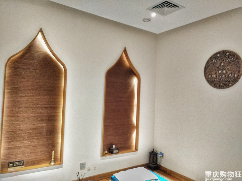 DHEVA THAI SPA 新光里的泰式按摩