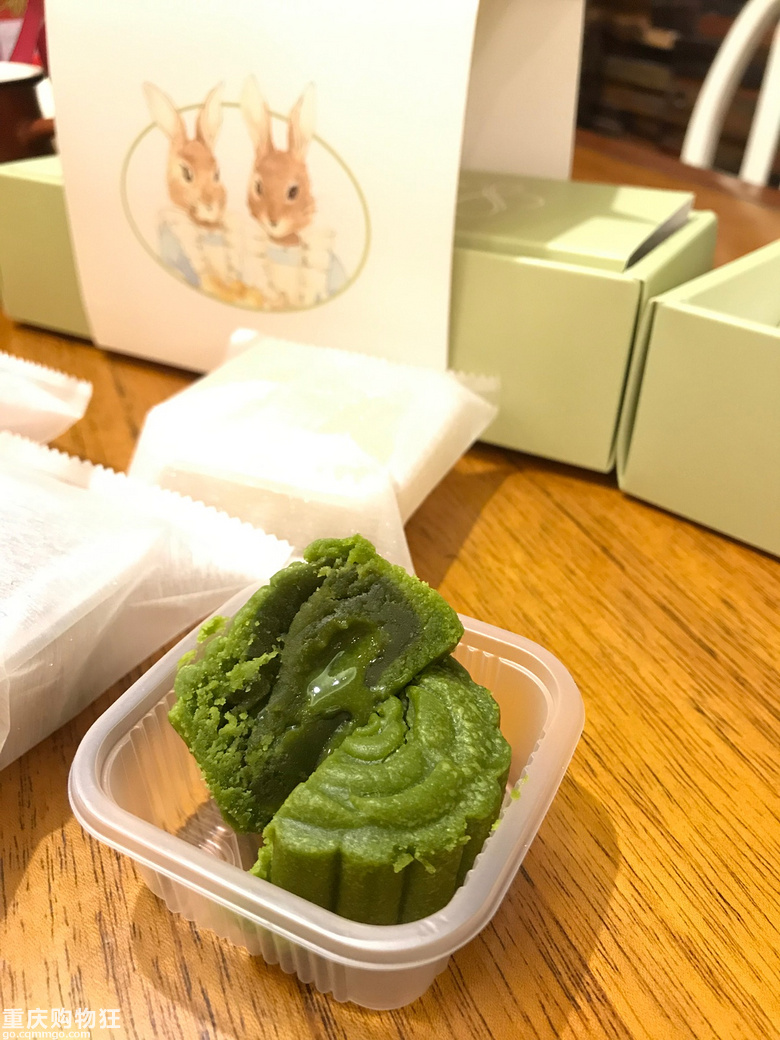 原来日本原产抹茶粉会掉色？吃了这个月饼长见识了