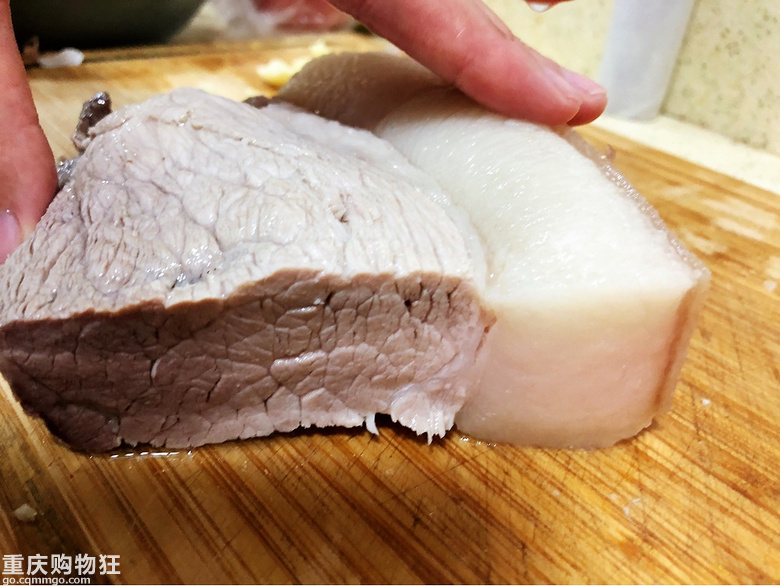 【特工小厨】教你做蒜泥白肉,好吃还不腻。