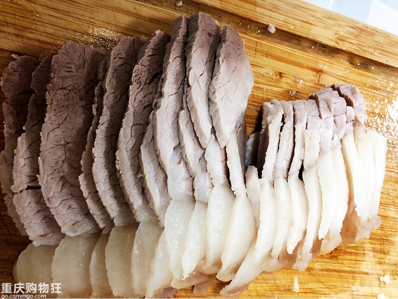 【特工小厨】教你做蒜泥白肉,好吃还不腻。