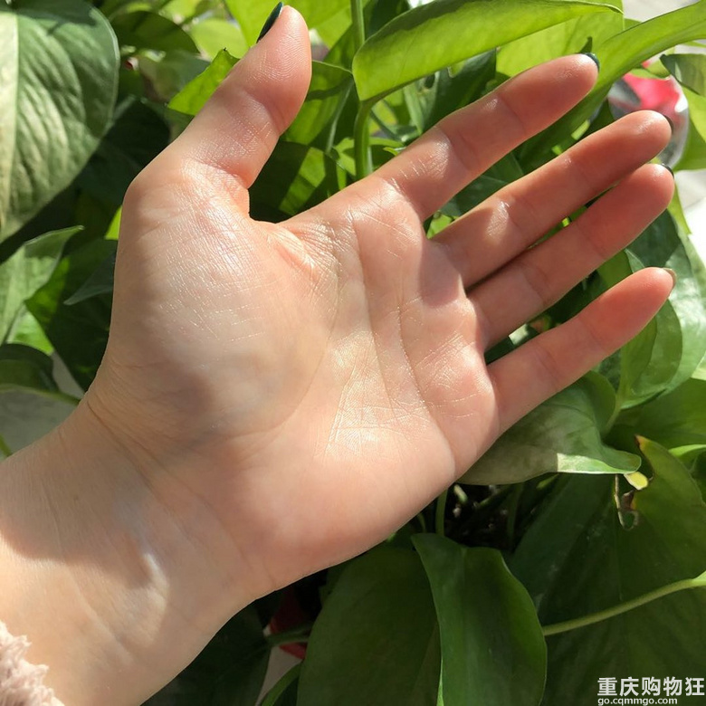 爱惨了的保湿精华，味道也好好闻
