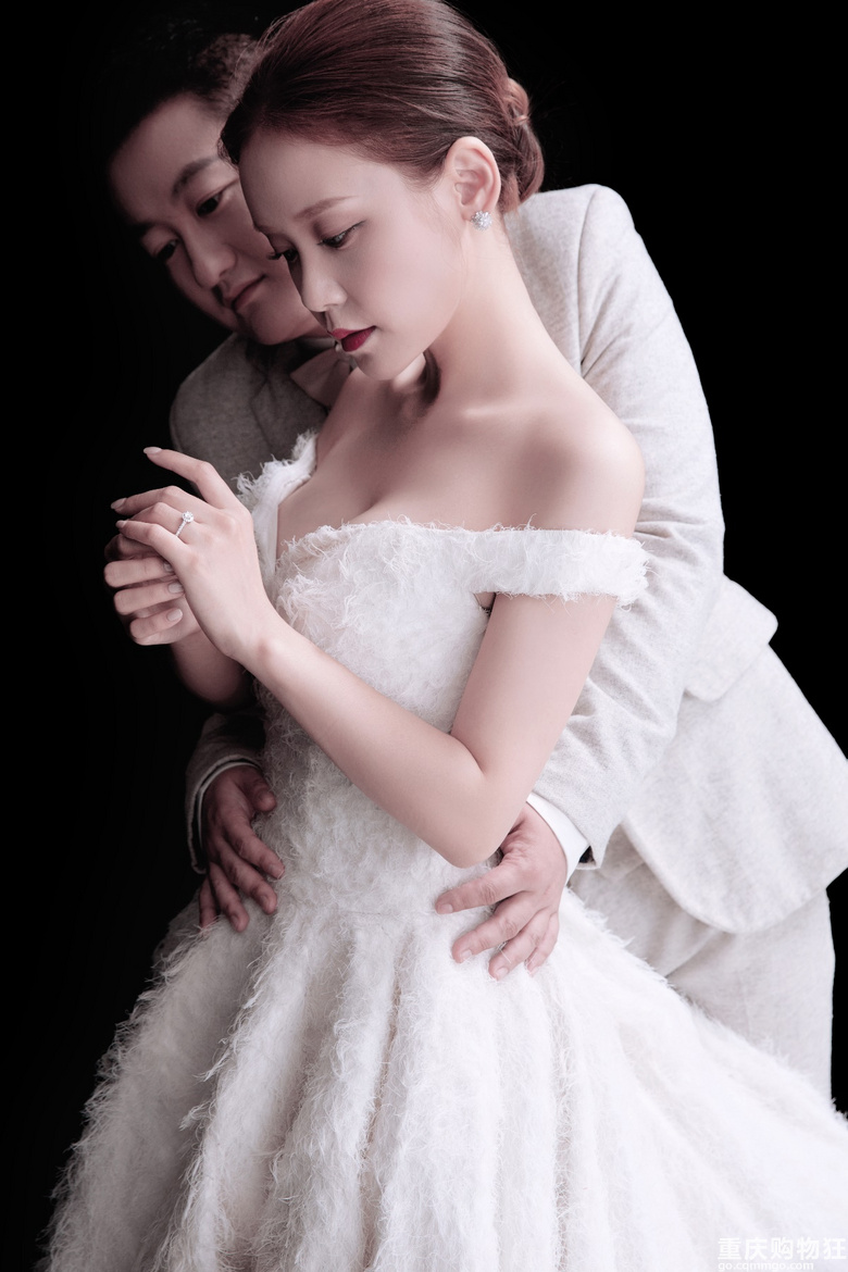 死党变夫妻，一路走来你陪我一起长大+【春季秀出婚纱照】