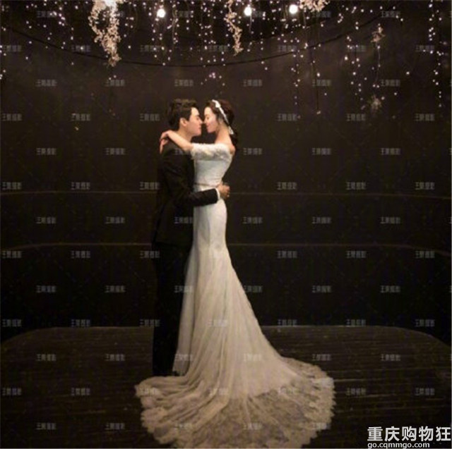 龚俊婚纱照曝光！手挽新娘笑得合不拢嘴，又是被迫考古的一天